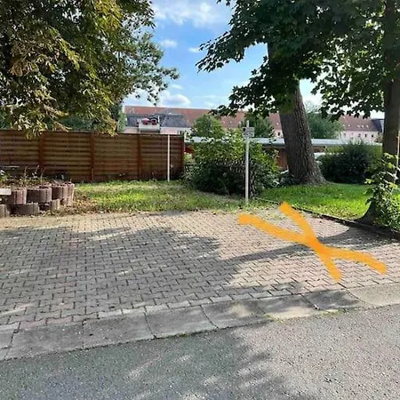 Stilvolle Mit Stellplatz Wlan Free Netflix Naehe Bahnhof Apartment